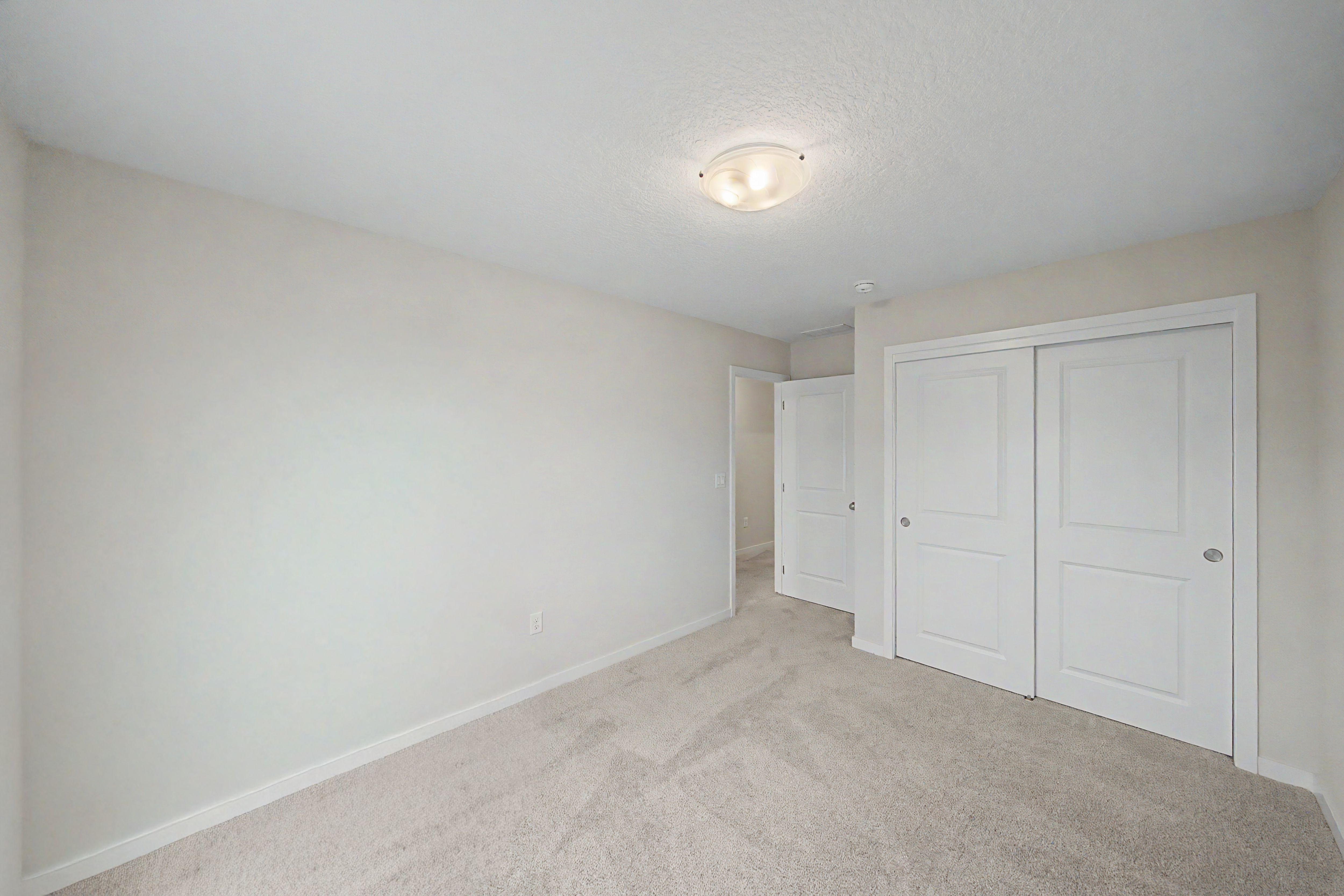 Listing Photo: 
